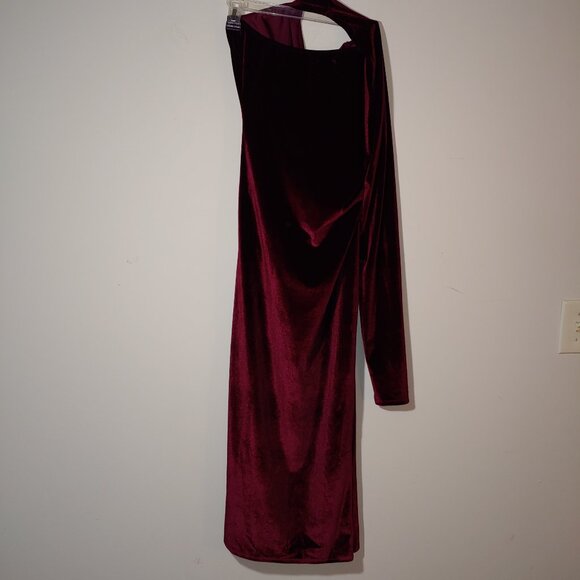 ASOS DESIGN velvet wrap around neckline midi dress in burgundy Size 8 - Picture 7 of 9